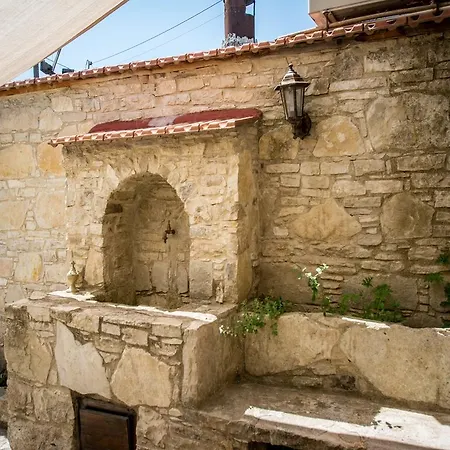 Country house Yorkis Village House