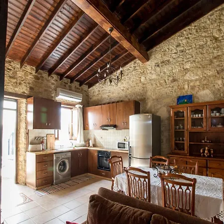 Country house Yorkis Village House *