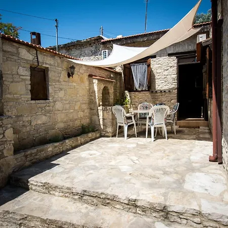 Yorkis Village House